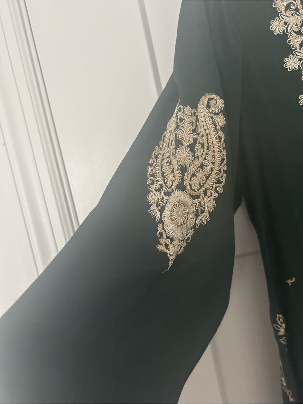 Women’s Black & Gold Long Sleeve Embroidered Dress shalwar kameez - Picture 5 of 7